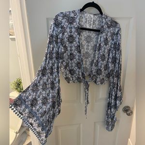 Super cute boho long sleeve shirt